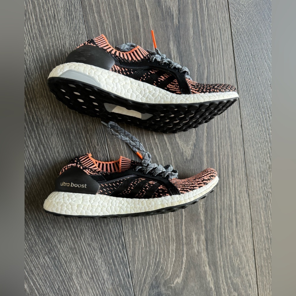 adidas Ultra Boost X in Glow Orange Size 5 - Picture 4 of 11